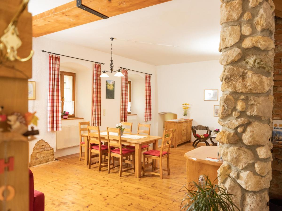 Ferienwohnung Zum Kapuziner Пойсдорф Екстериор снимка