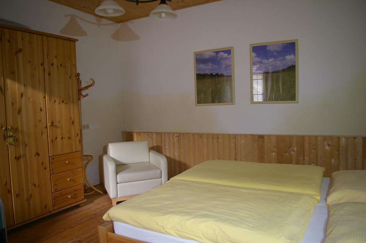 Ferienwohnung Zum Kapuziner Пойсдорф Екстериор снимка
