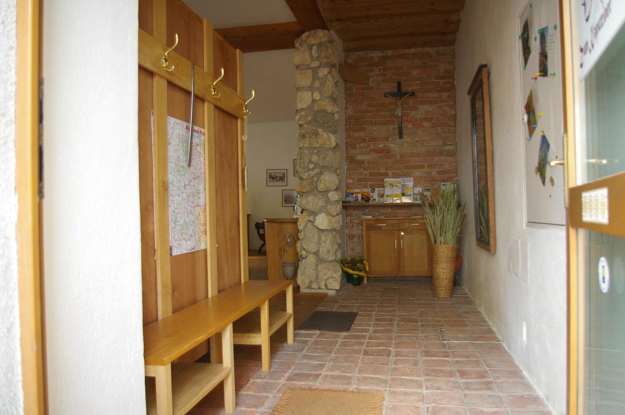 Ferienwohnung Zum Kapuziner Пойсдорф Екстериор снимка